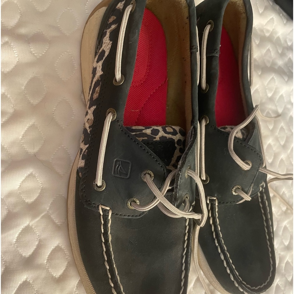 Cheetah Sperrys size 8